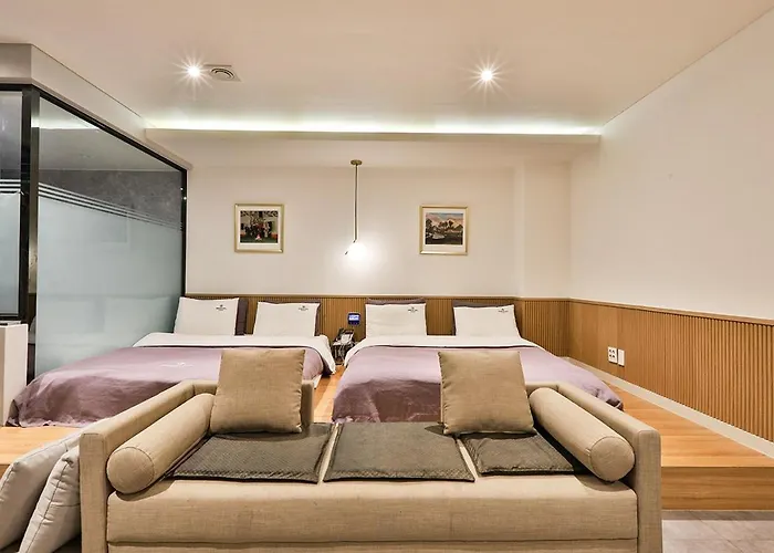 Brown Dot Jeonggwan * 釜山広域市