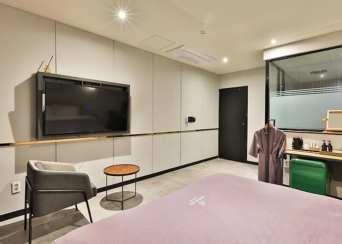 Brown Dot Jeonggwan 釜山広域市